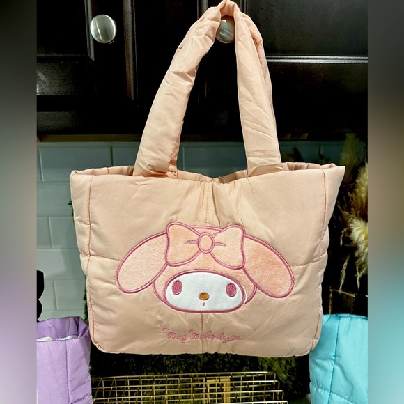 🌟New🌟 Sanrio Puff Quilted Tote Bags (1 Item) - Picture 3 of 10